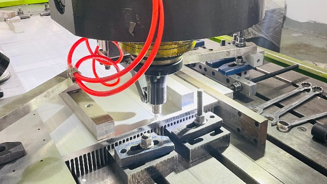 攪拌摩擦焊過程，是這么操作的嗎？-科鼎鑫數控